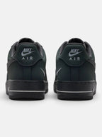 Чоловічі кросівки Nike Air Force 1 ’07 Grey / Black HV6223-002