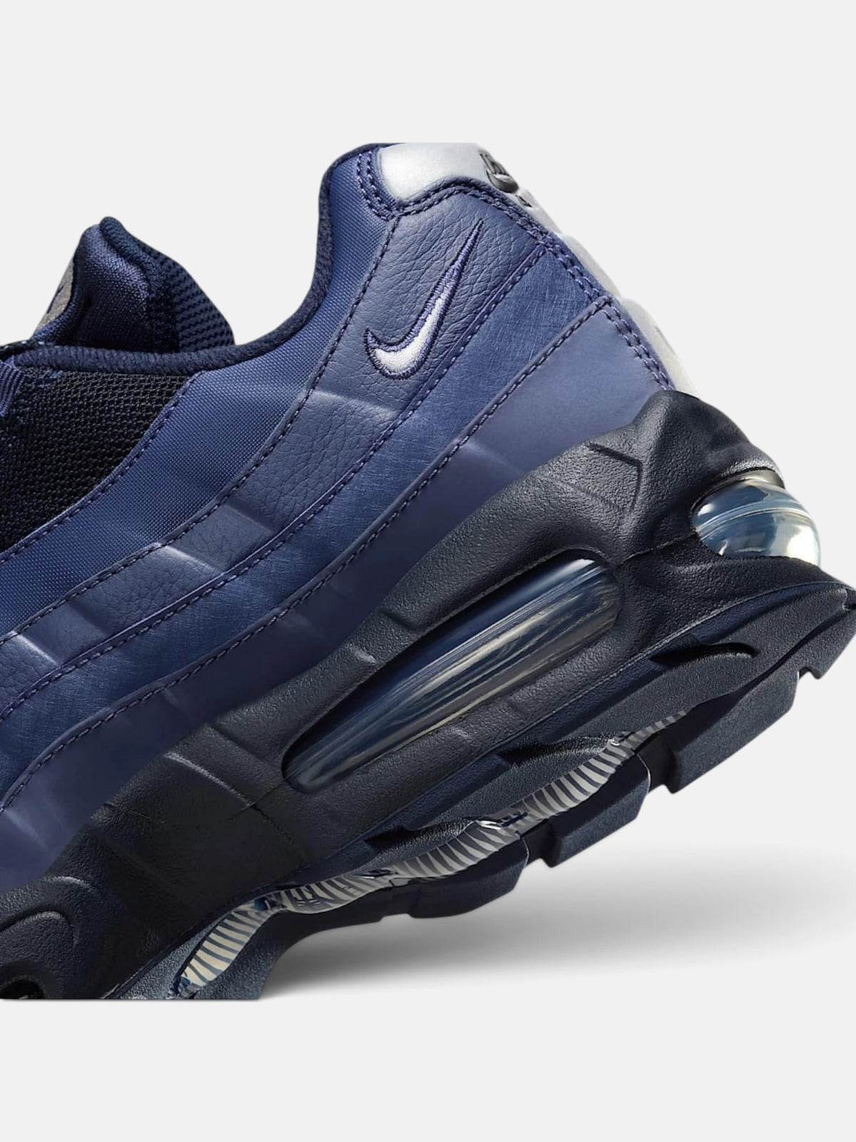 Чоловічі кросівки Nike Air Max 95 Violet / Black IB1667-500