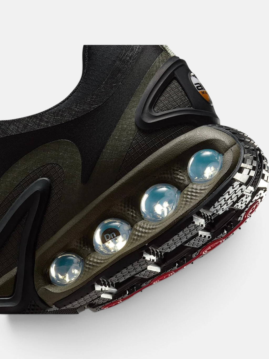 Чоловічі кросівки Nike Air Max Dn Black / Olive HQ8605-002