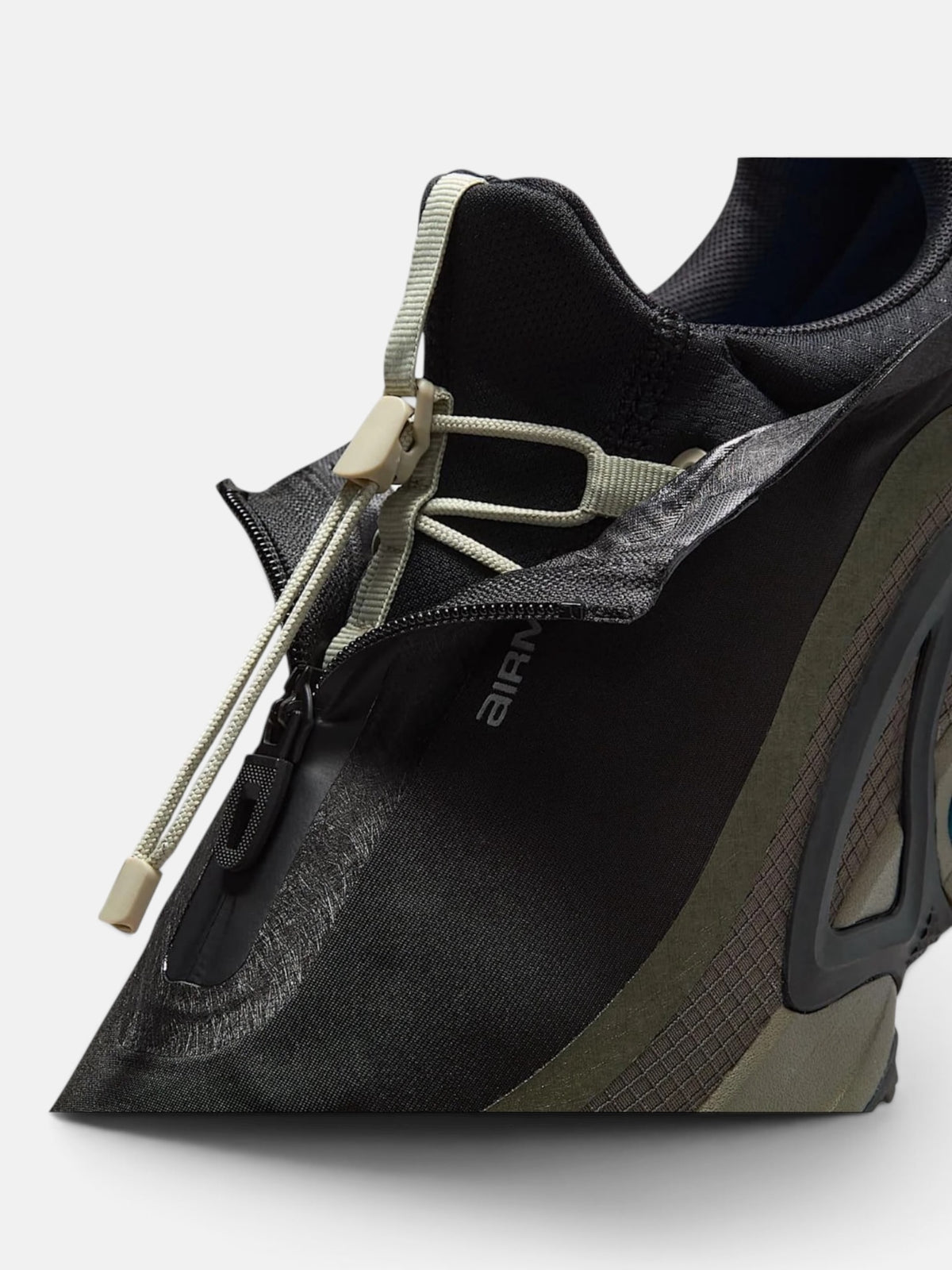 Чоловічі кросівки Nike Air Max Dn Black / Olive HQ8605-002