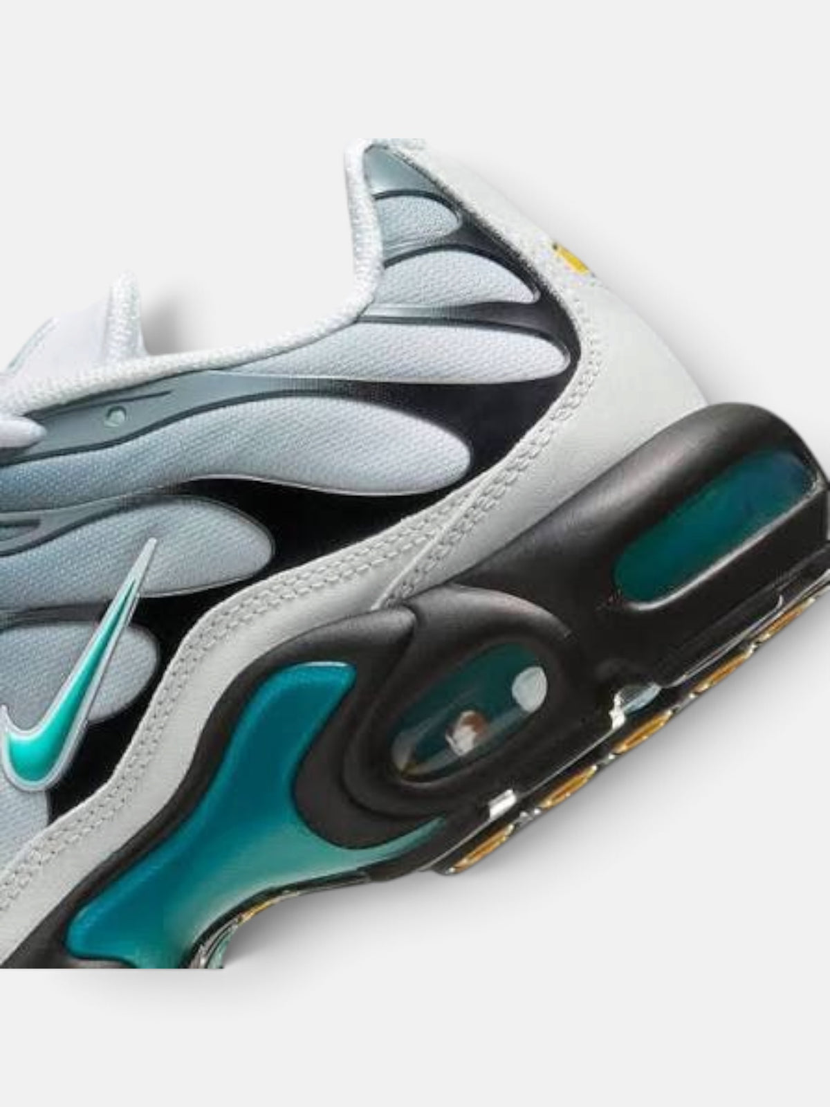 Чоловічі кросівки Nike Air Max Plus Grey / Turquoise FZ3308-001