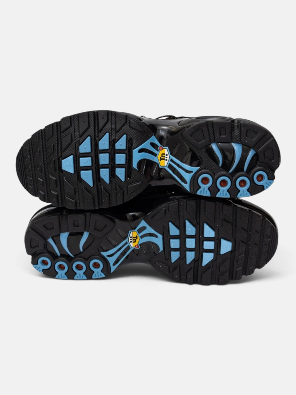 Чоловічі кросівки Nike Air Max Plus Utility Brown / Black FD0670-201