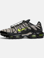 Чоловічі кросівки Nike Air Max Plus Utility Grey / Black / Volt FD0670-003