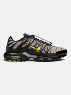 Чоловічі кросівки Nike Air Max Plus Utility Grey / Black / Volt FD0670-003
