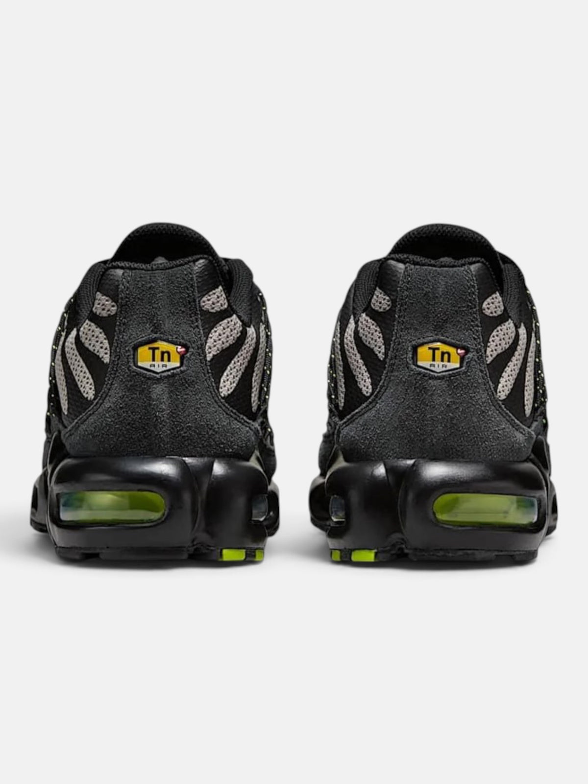 Чоловічі кросівки Nike Air Max Plus Utility Grey / Black / Volt FD0670-003