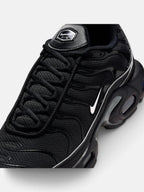 Чоловічі кросівки Nike Air Max Plus OG Black / Black / Yellow HV8066-002