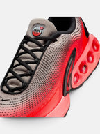 Чоловічі кросівки Nike Air Max Dn SE Grey / Red HF5531-002