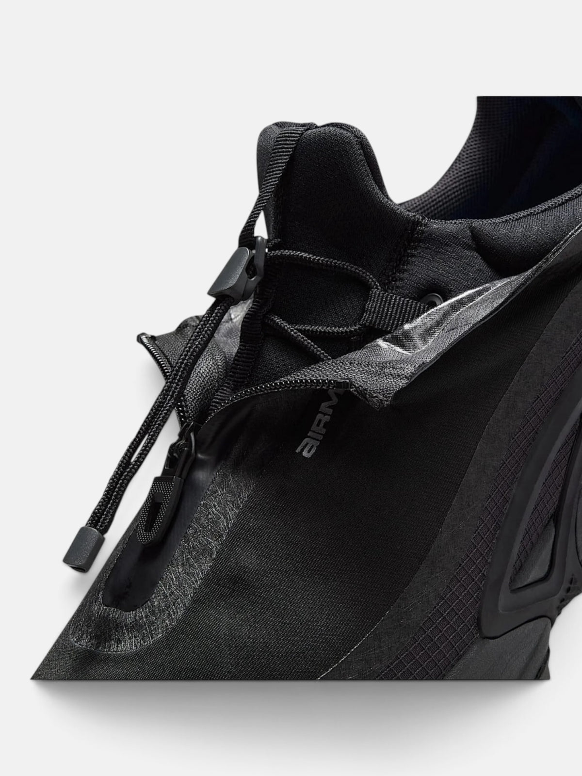 Чоловічі кросівки Nike Air Max Dn Roam Black HQ8605-001