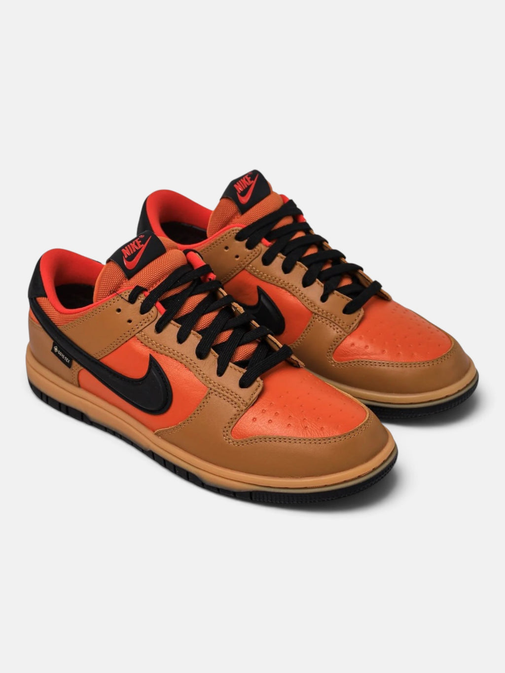 Чоловічі кросівки Nike Dunk Low Gore-Tex Brown / Orange HQ2053-700