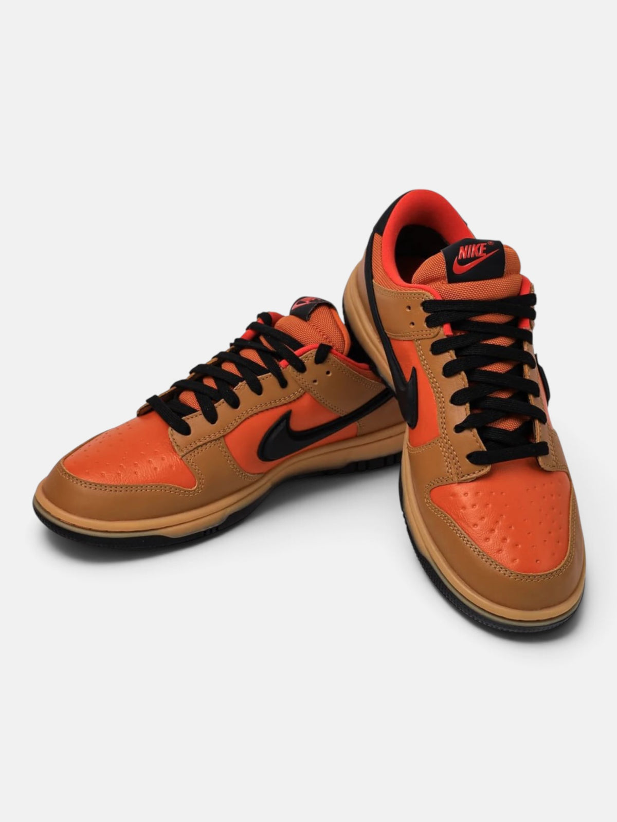 Чоловічі кросівки Nike Dunk Low Gore-Tex Brown / Orange HQ2053-700