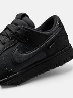 Чоловічі кросівки Nike Dunk Low GORE-TEX Black HQ2053-001