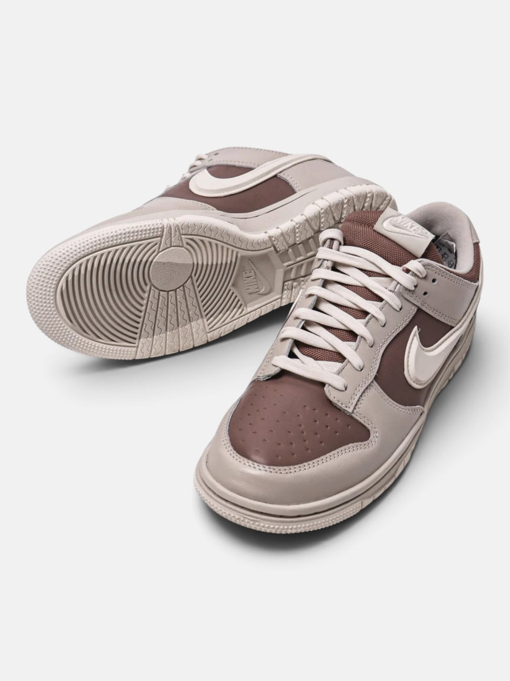 Чоловічі кросівки Nike Dunk Low GORE-TEX Beige / Brown HQ2053-002