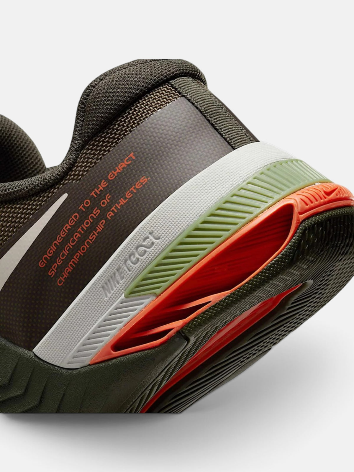 Чоловічі кросівки Nike Metcon 8 Olive DO9328-301