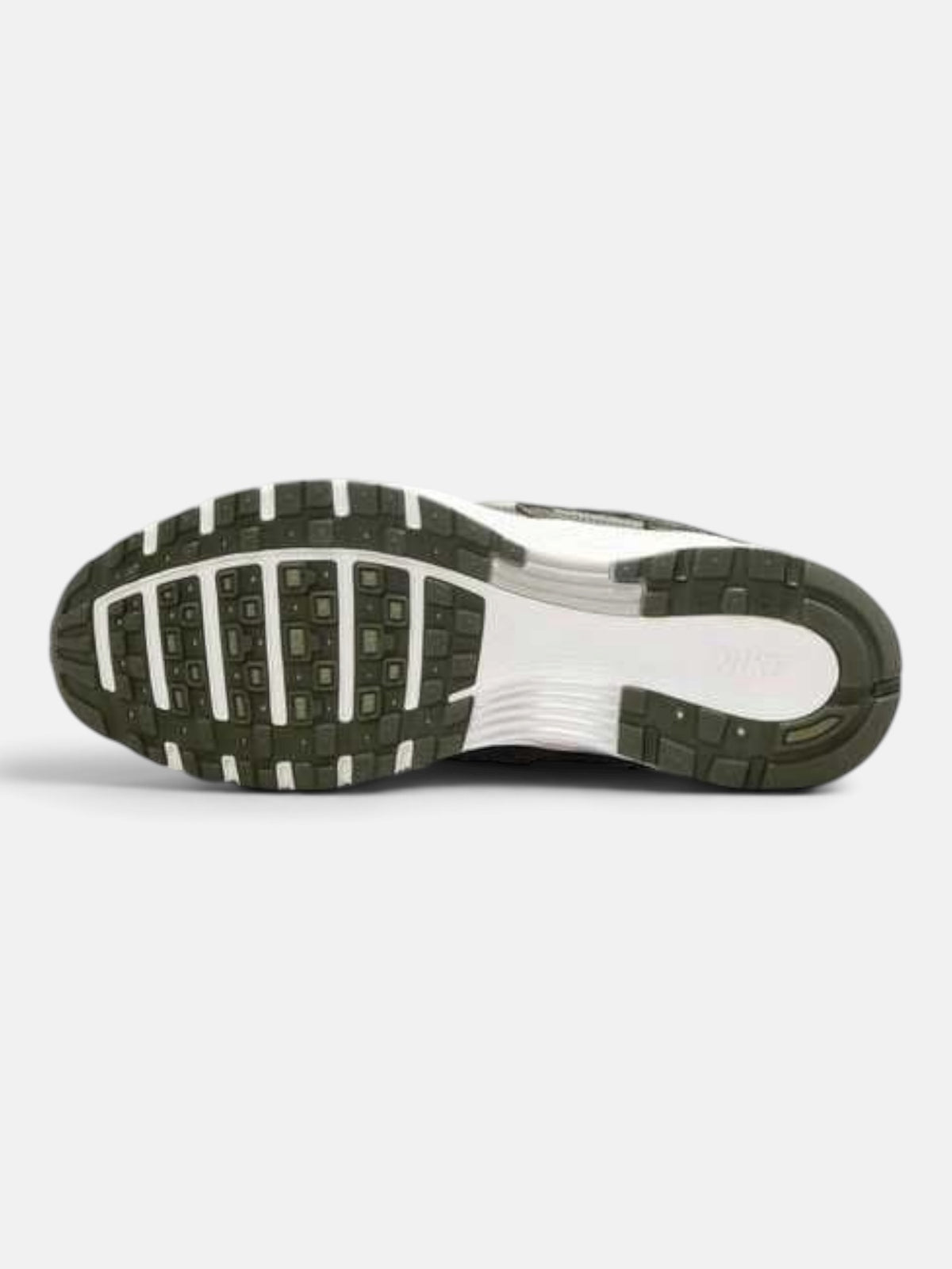 Чоловічі кросівки Nike P-6000 SE Olive HF0015-301
