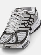 Чоловічі кросівки Nike Air Pegasus 2005 Metallic HQ3031-002