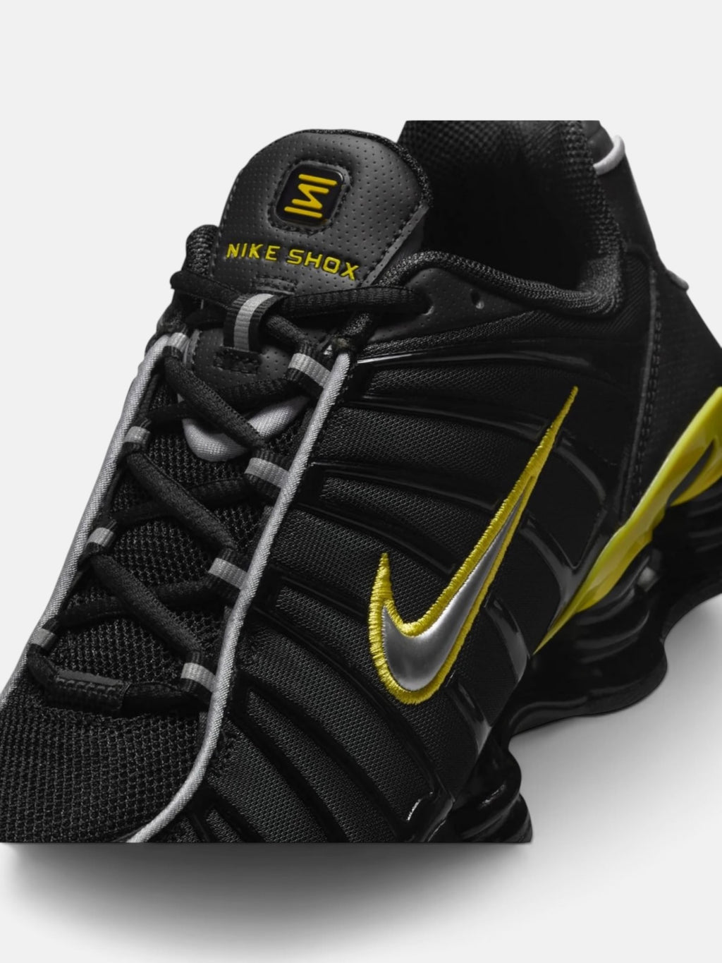 Чоловічі кросівки Nike Shox TL Black / Volt CN0151-002