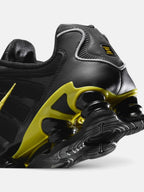 Чоловічі кросівки Nike Shox TL Black / Volt CN0151-002