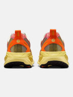 Чоловічі кросівки Nike Vomero 18 Yellow / Orange IH3576-999