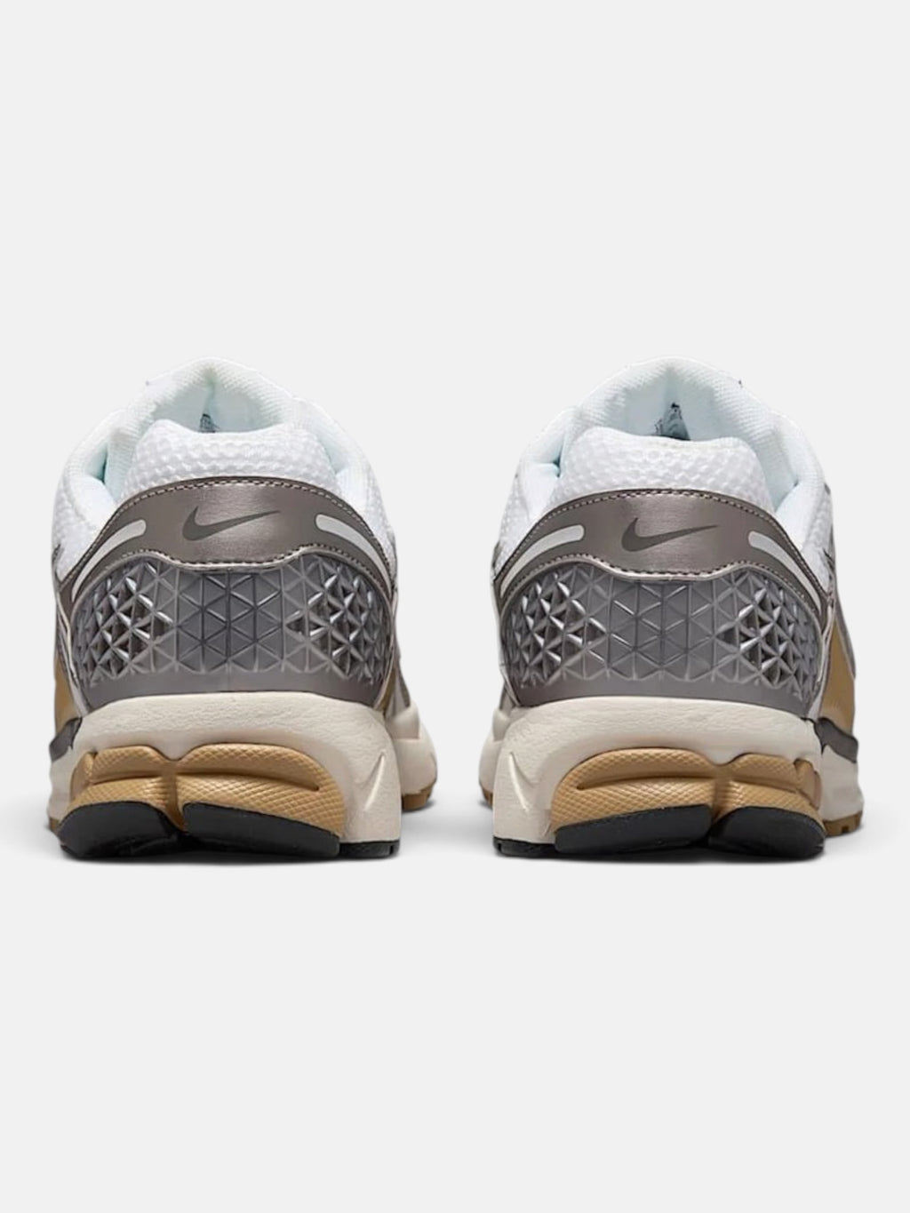 Чоловічі кросівки Nike Zoom Vomero 5 White / Grey FJ4151-006