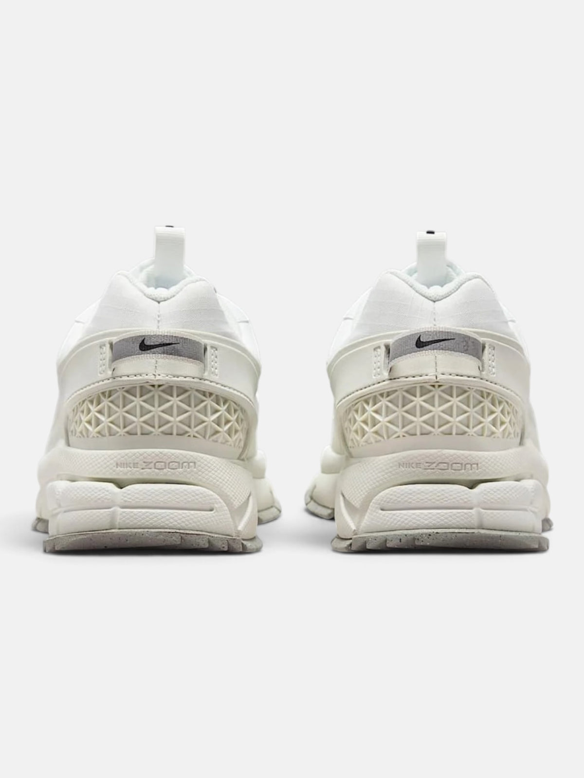 Унісекс кросівки Nike Zoom Vomero Roam Beige HV6410-100