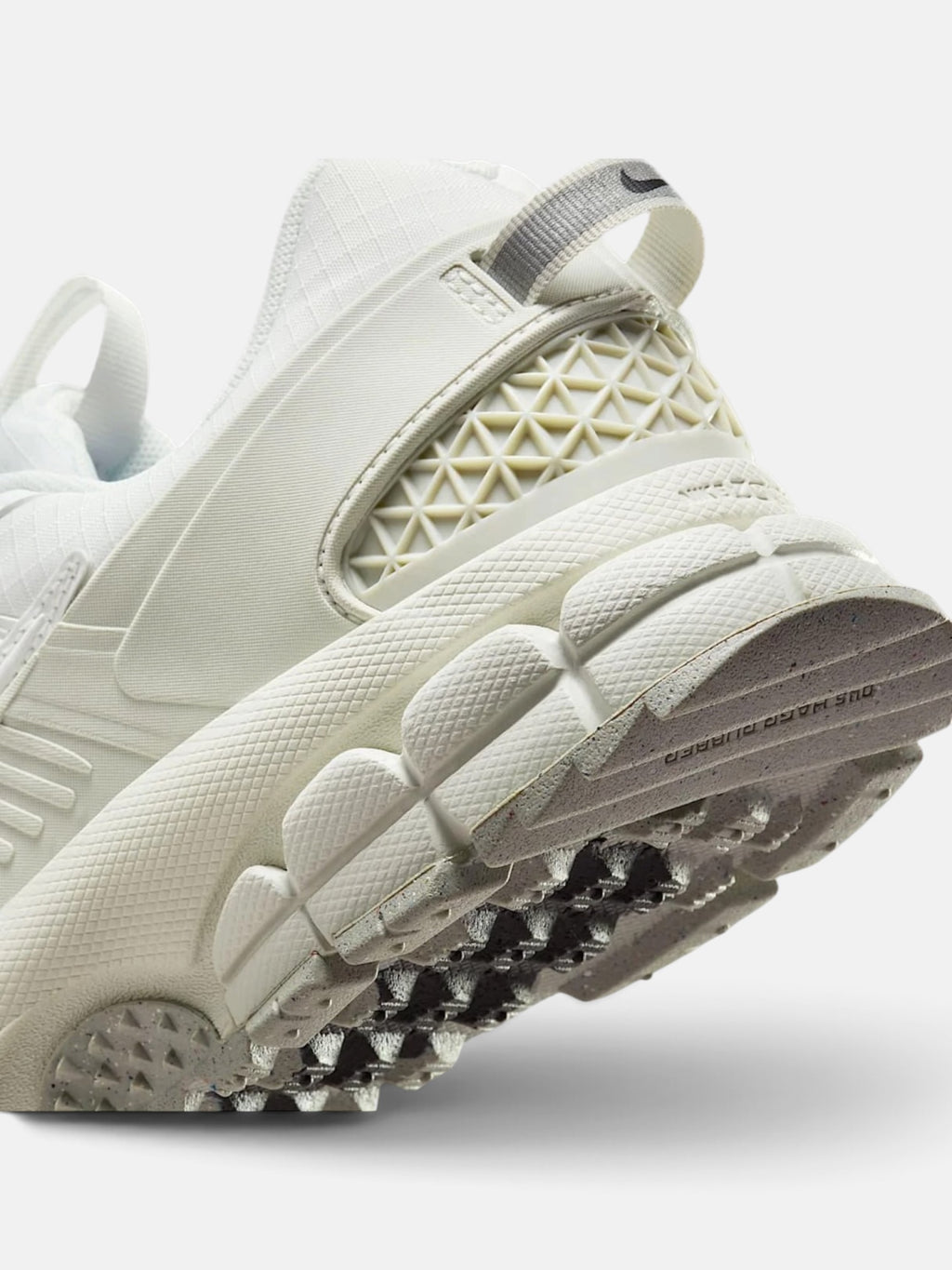 Унісекс кросівки Nike Zoom Vomero Roam Beige HV6410-100
