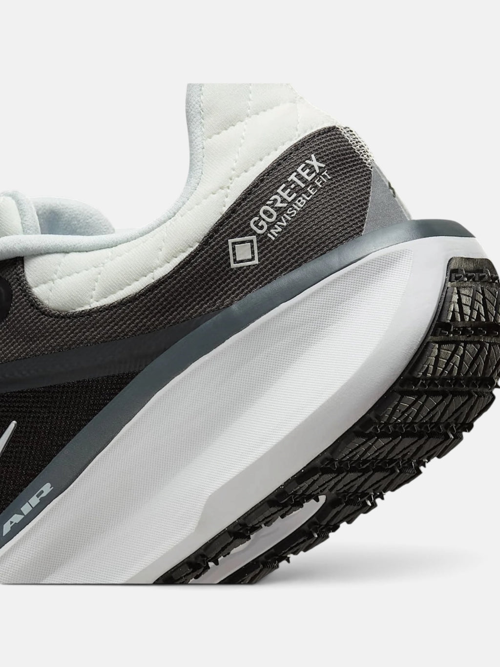 Чоловічі кросівки Nike Winflo 11 Gore-Tex White / Black FQ1358-004