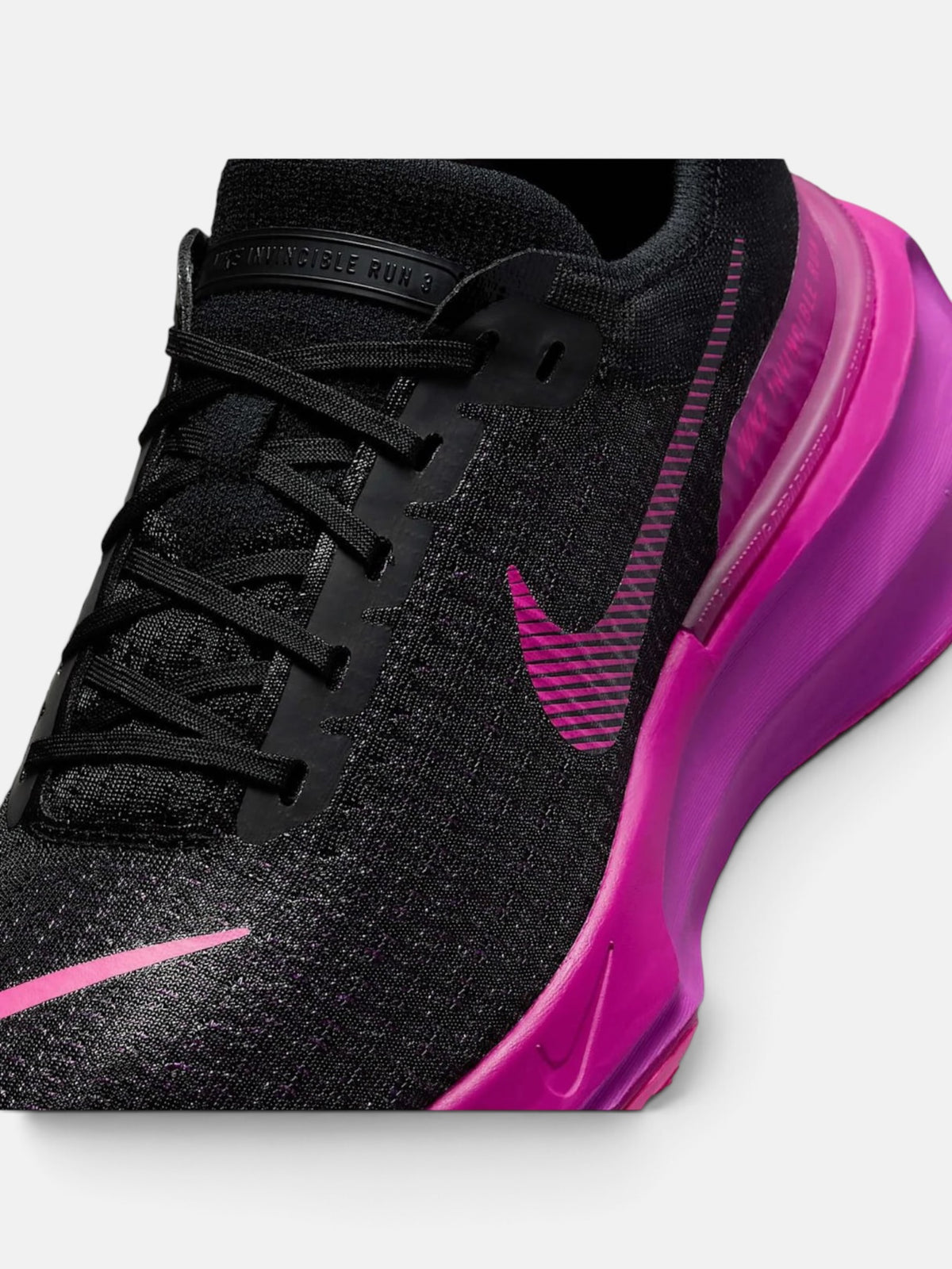 Чоловічі кросівки Nike ZoomX Invincible Run 3 Black / Pink DR2615-006