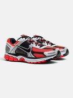Чоловічі кросівки Nike Zoom Vomero 5 SE SP Grey / Red CZ8667-600