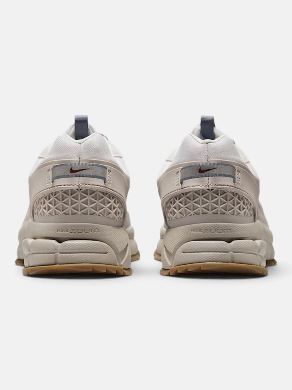 Чоловічі кросівки Nike Zoom Vomero Roam Grey HV4294-009