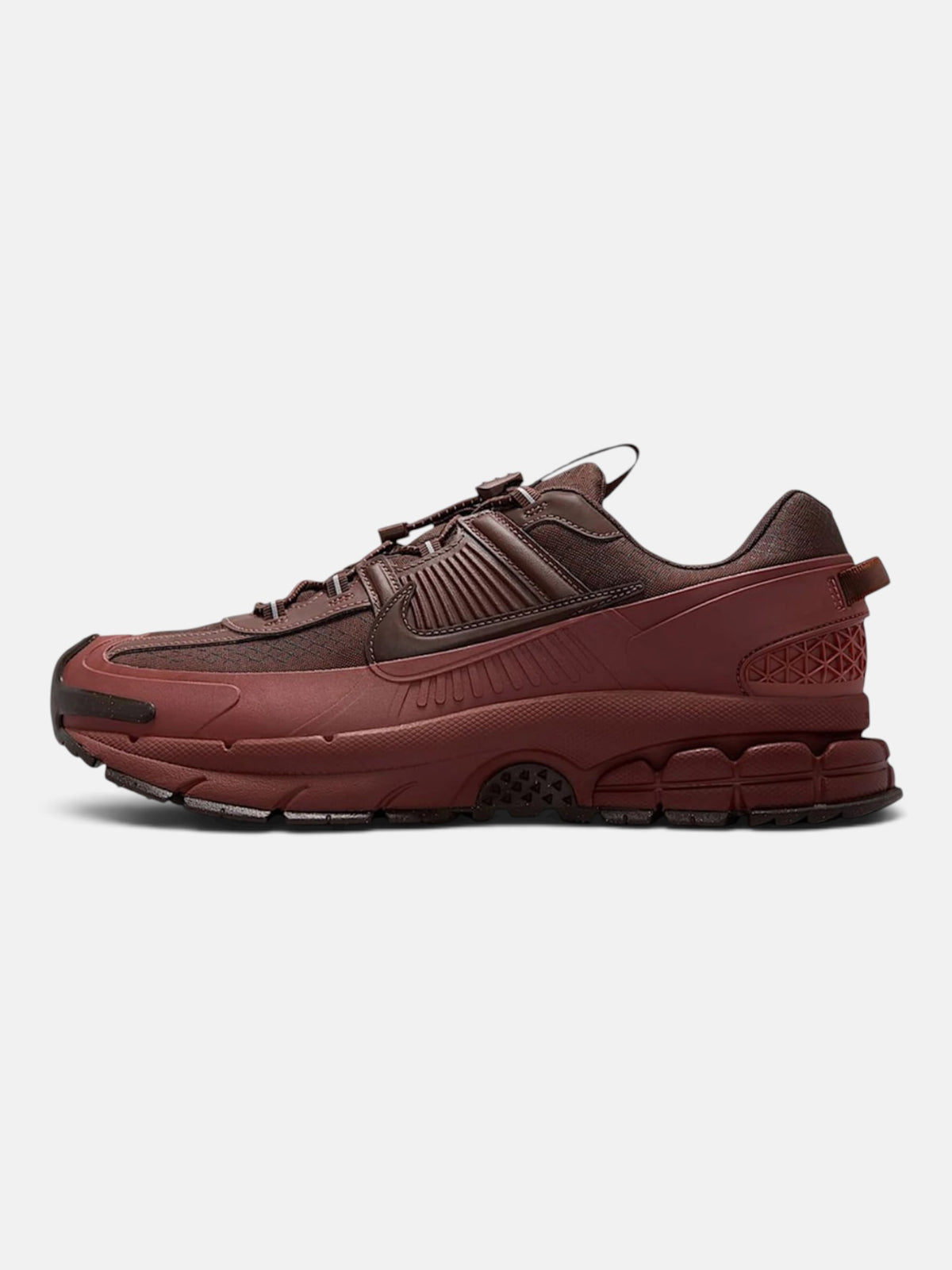 Чоловічі кросівки Nike Zoom Vomero Roam Brown HV6901-200