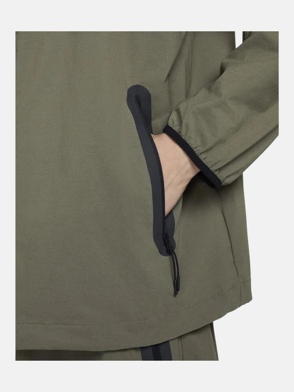 Чоловіча вітровка Nike Tech Olive HM7151-223