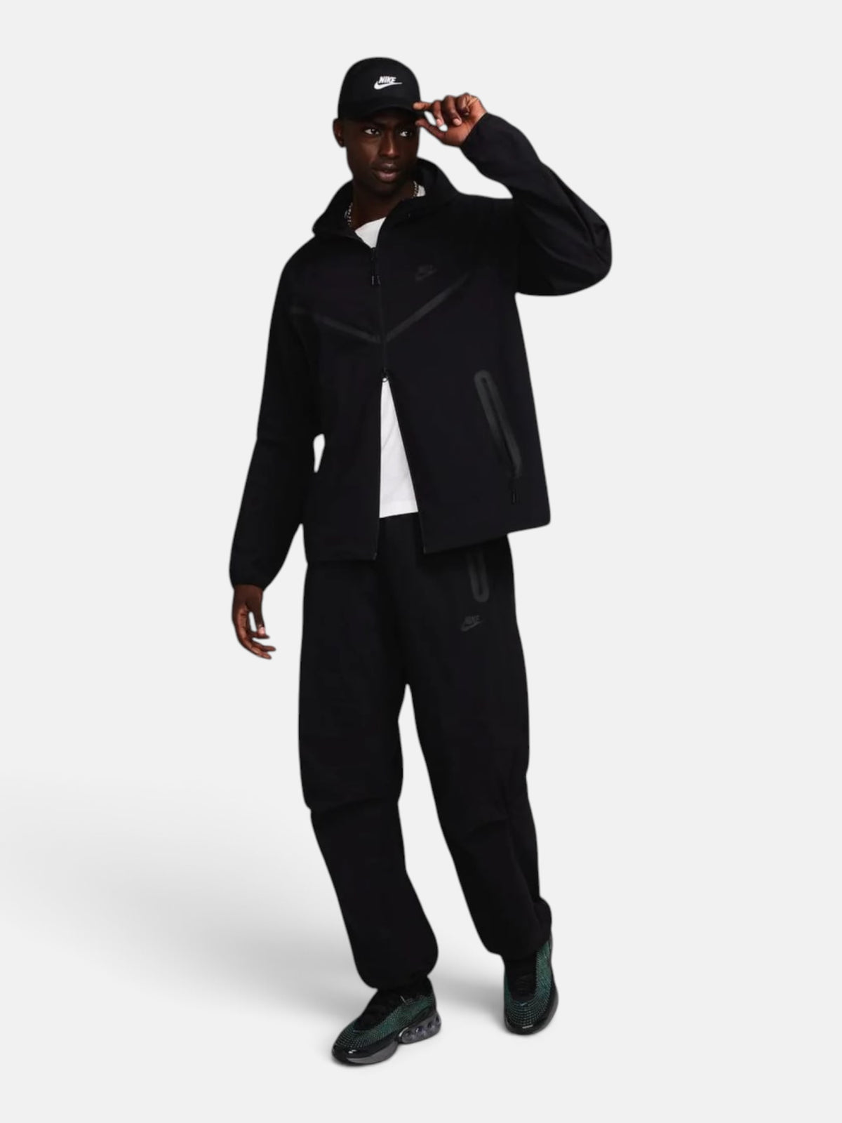 Чоловіча вітровка Nike Tech Black HM7151-010