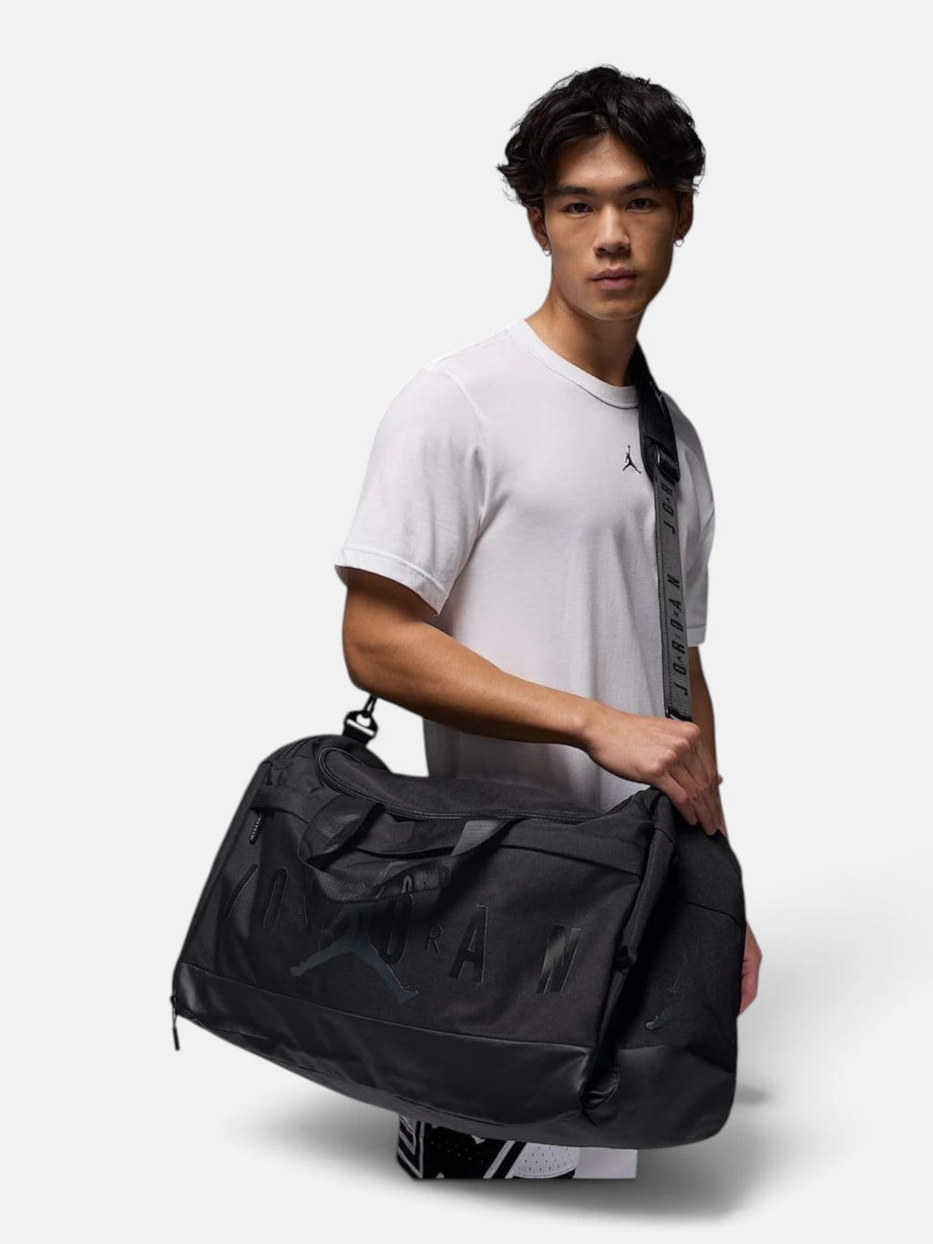 Чоловіча спортивна сумка Air Jordan Velocity Duffle Bag M 62.5L Black MM0920-KK2