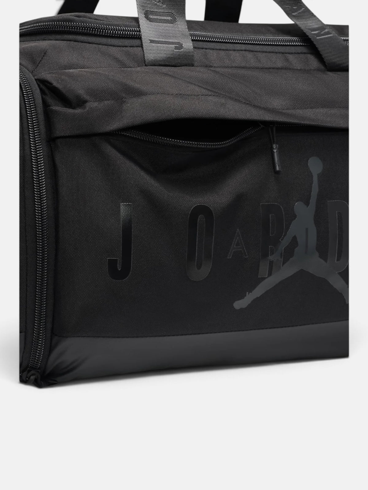 Чоловіча спортивна сумка Air Jordan Velocity Duffle Bag M 62.5L Black MM0920-KK2