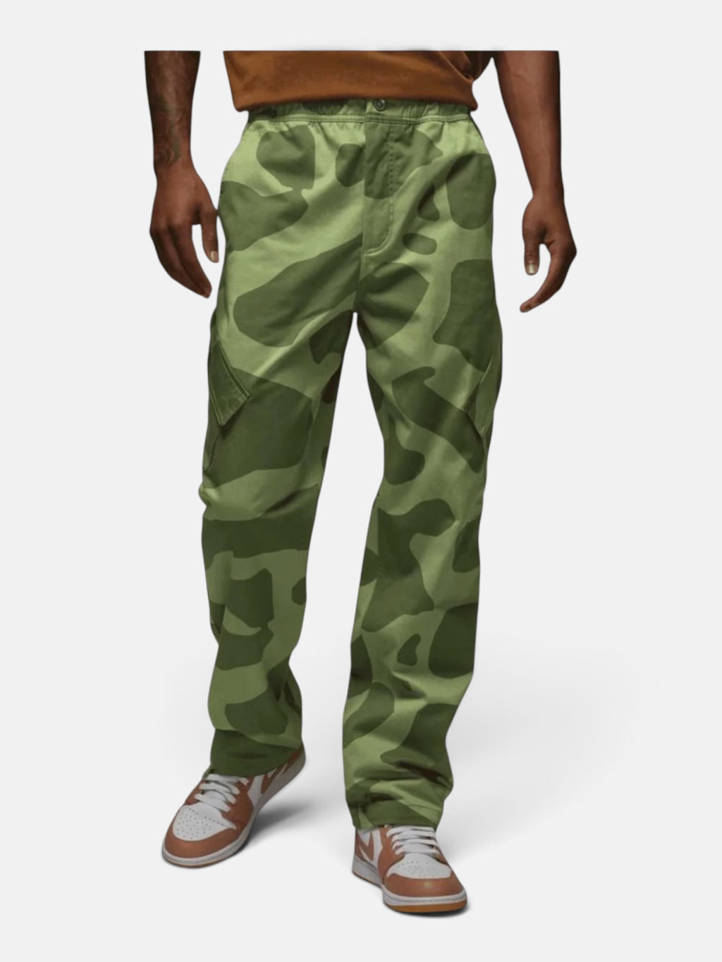 Чоловічі штани Air Jordan Essentials Camo Green FD7455-340
