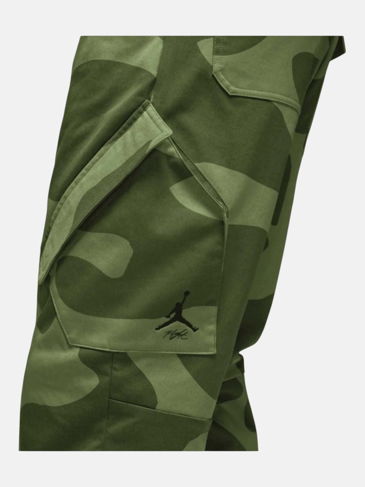 Чоловічі штани Air Jordan Essentials Camo Green FD7455-340