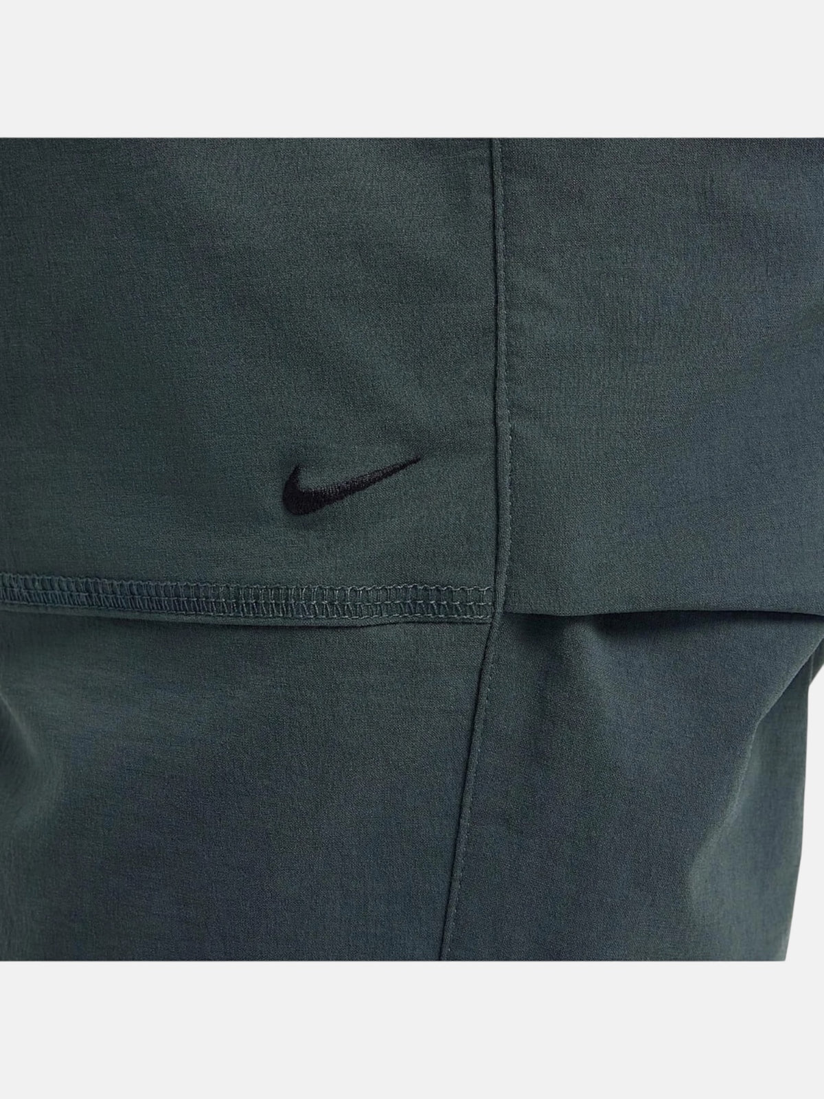 Чоловічі спортивні штани Nike Tech Woven Grey HM8241-338
