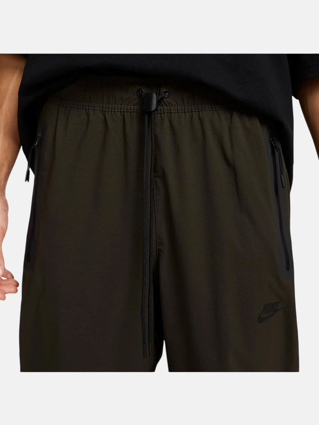 Чоловічі спортивні штани Nike Tech Woven Green HM8241-355