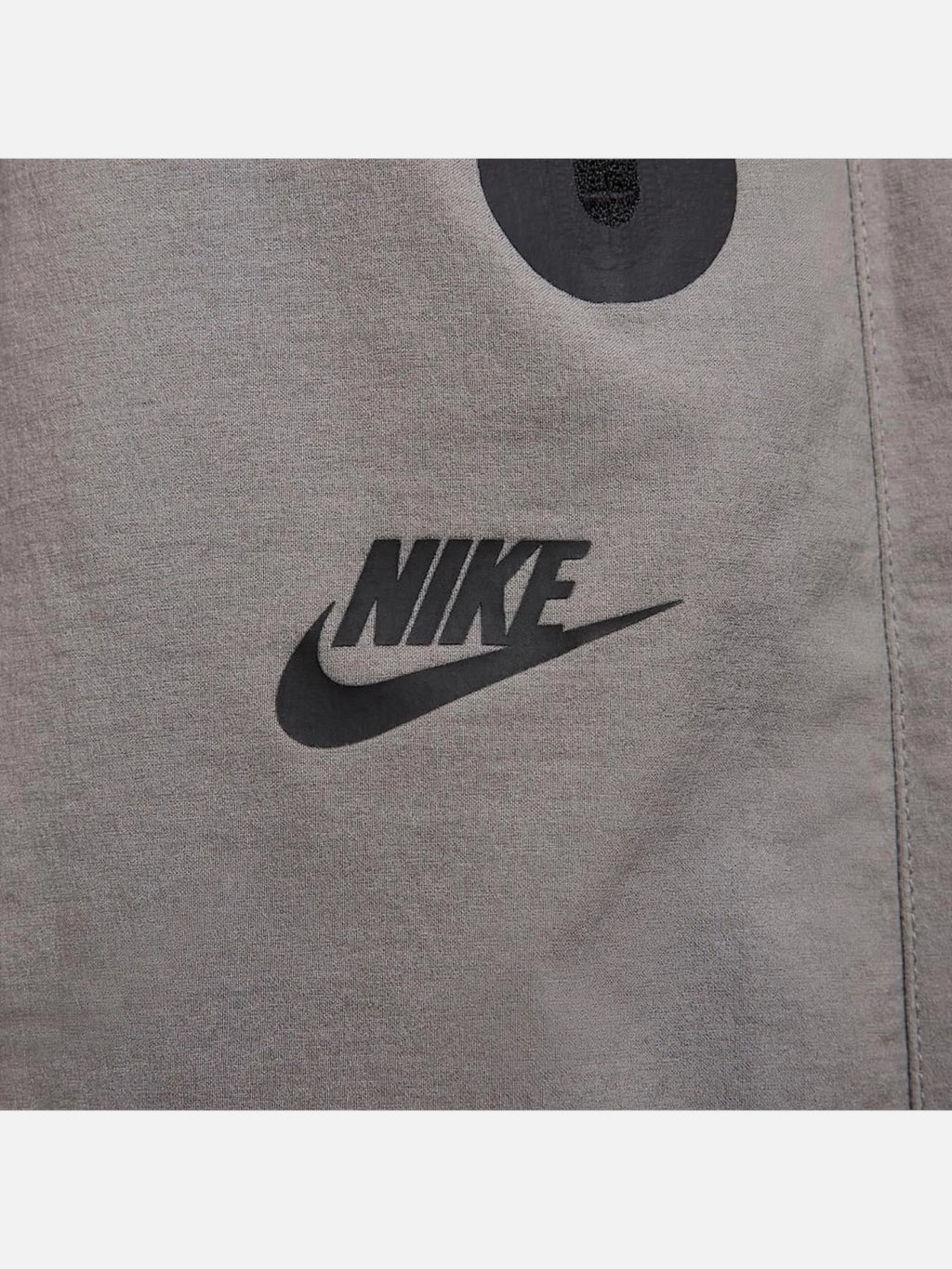 Чоловічі штани Nike Tech Woven Grey HM7158-014