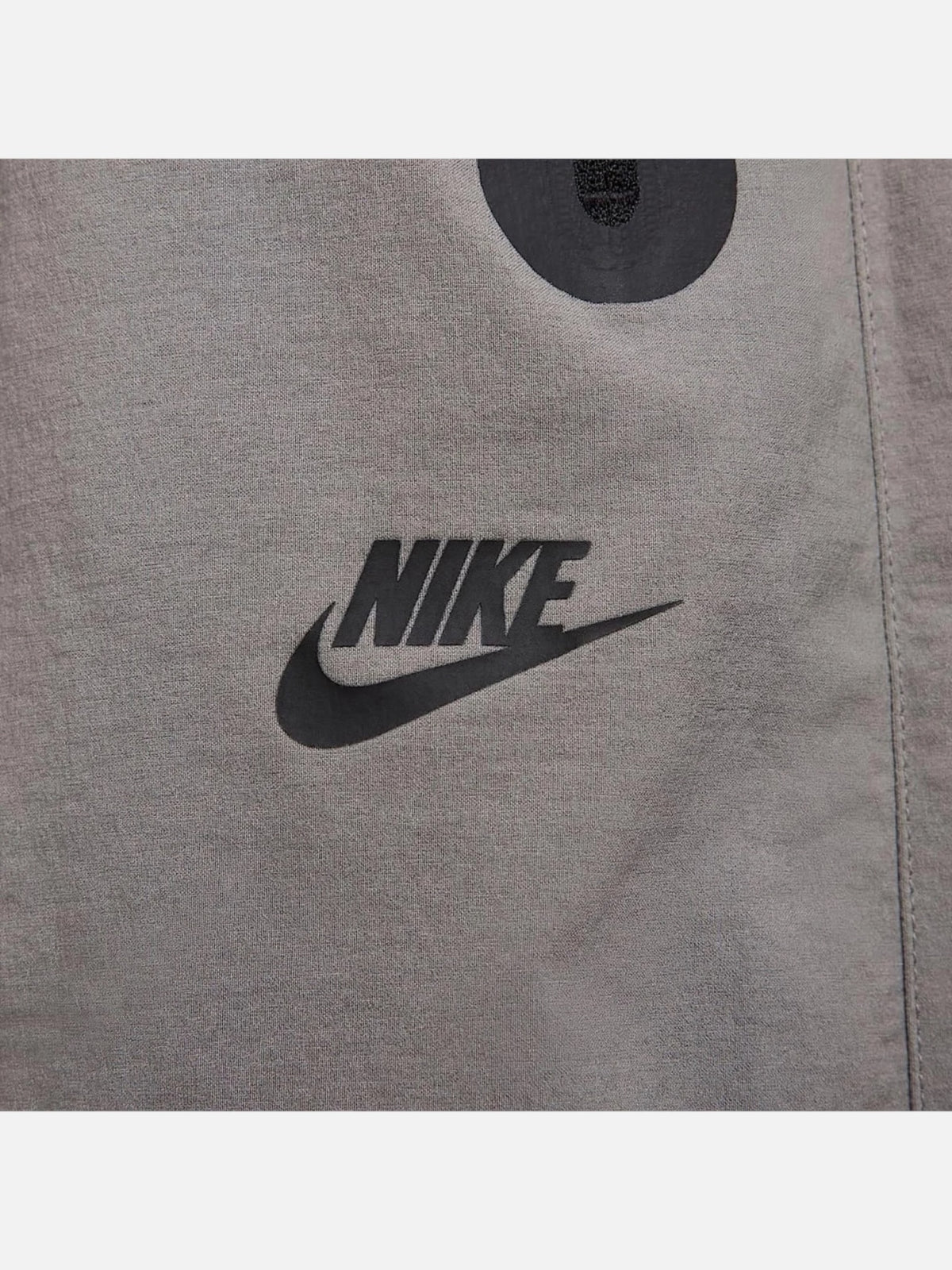 Чоловічі штани Nike Tech Woven Grey HM7158-014
