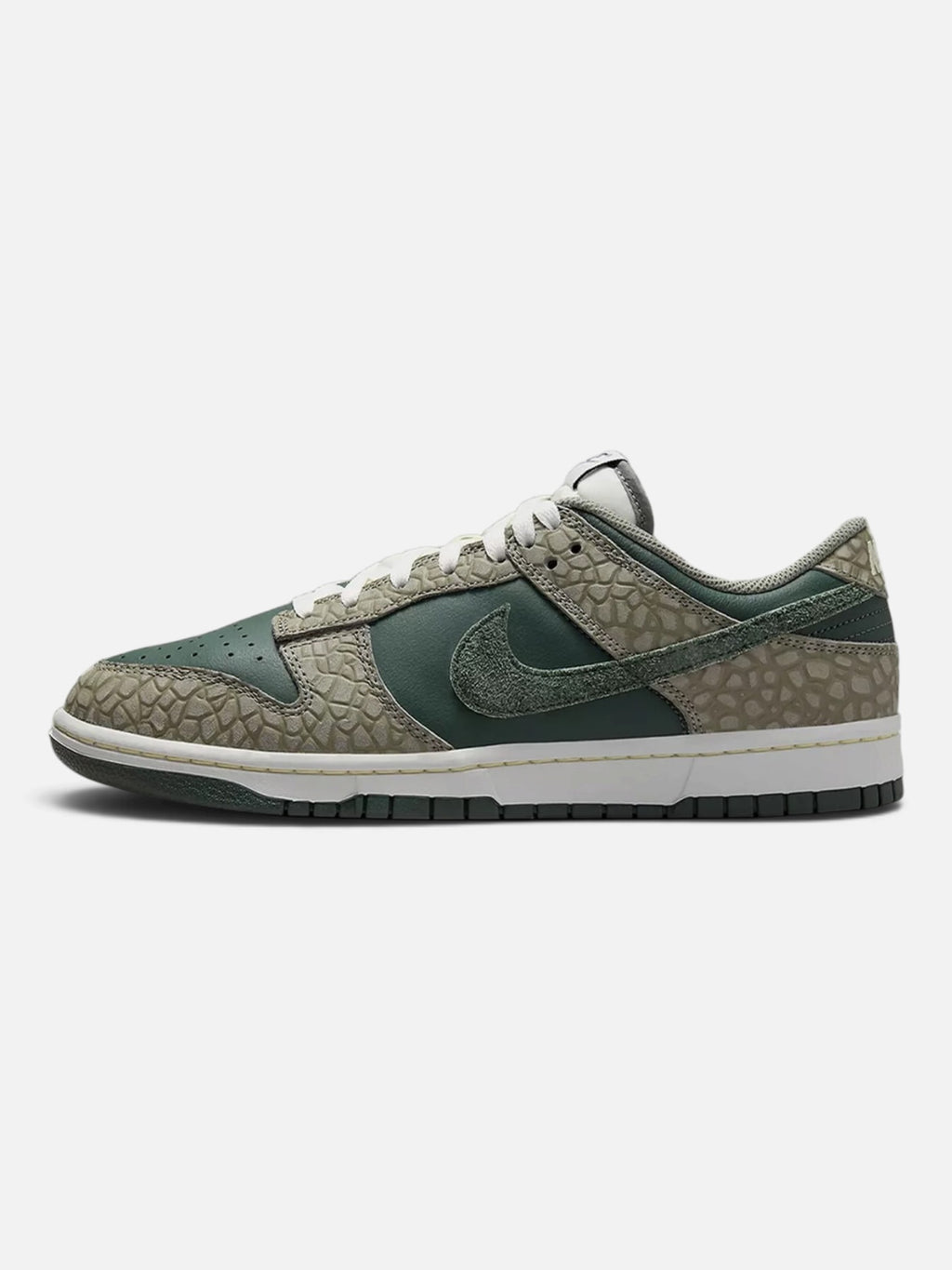 Чоловічі кросівки Nike Dunk Low Premium Green HF4878-053