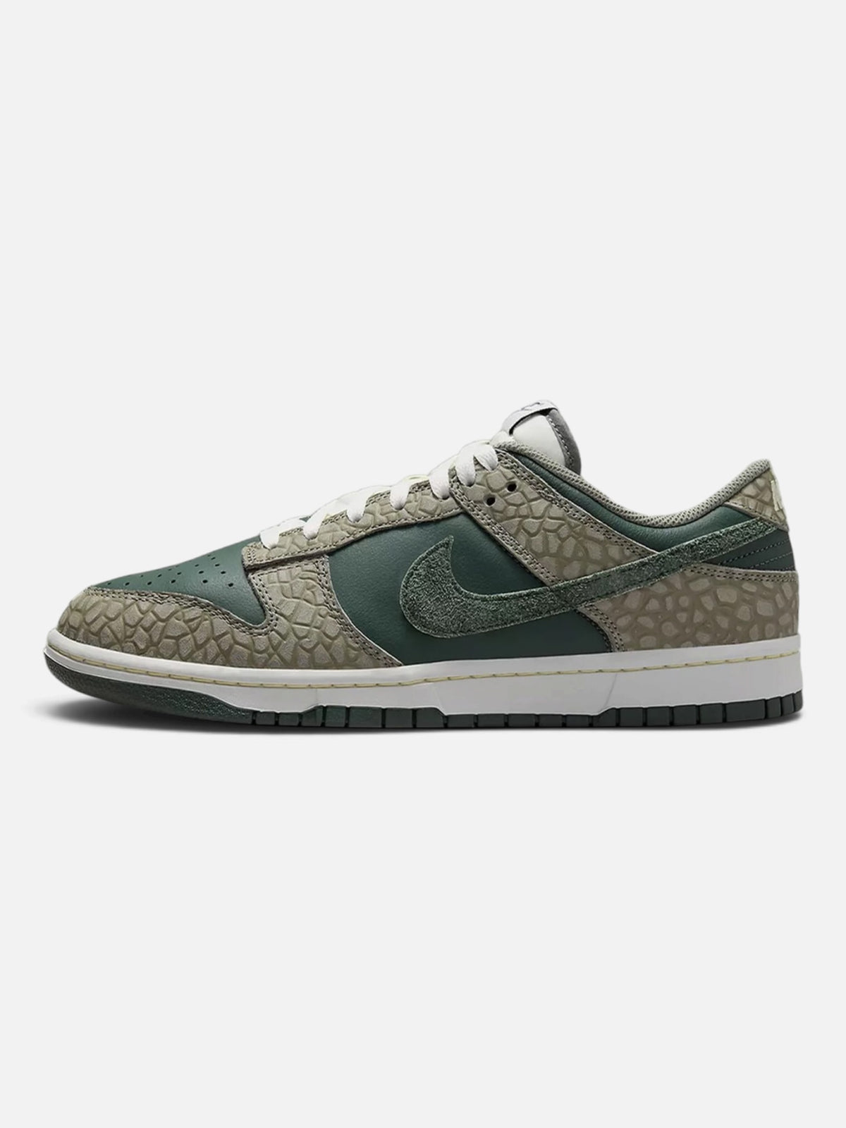 Чоловічі кросівки Nike Dunk Low Premium Green HF4878-053