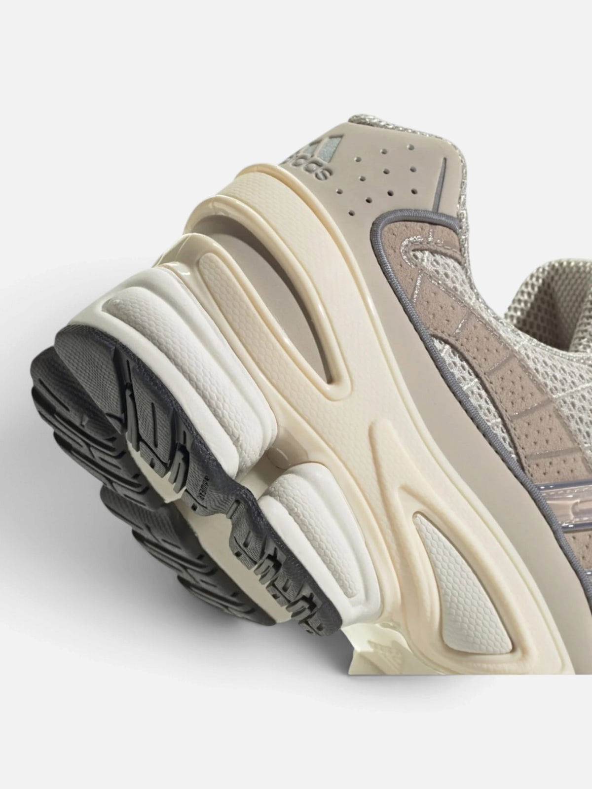 Унісекс кросівки Adidas OZWEEGO Pro Alumina/Grey IH0411