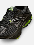 Чоловічі кросівки Nike Air Max Moto 2K Black/Volt IO9279-002