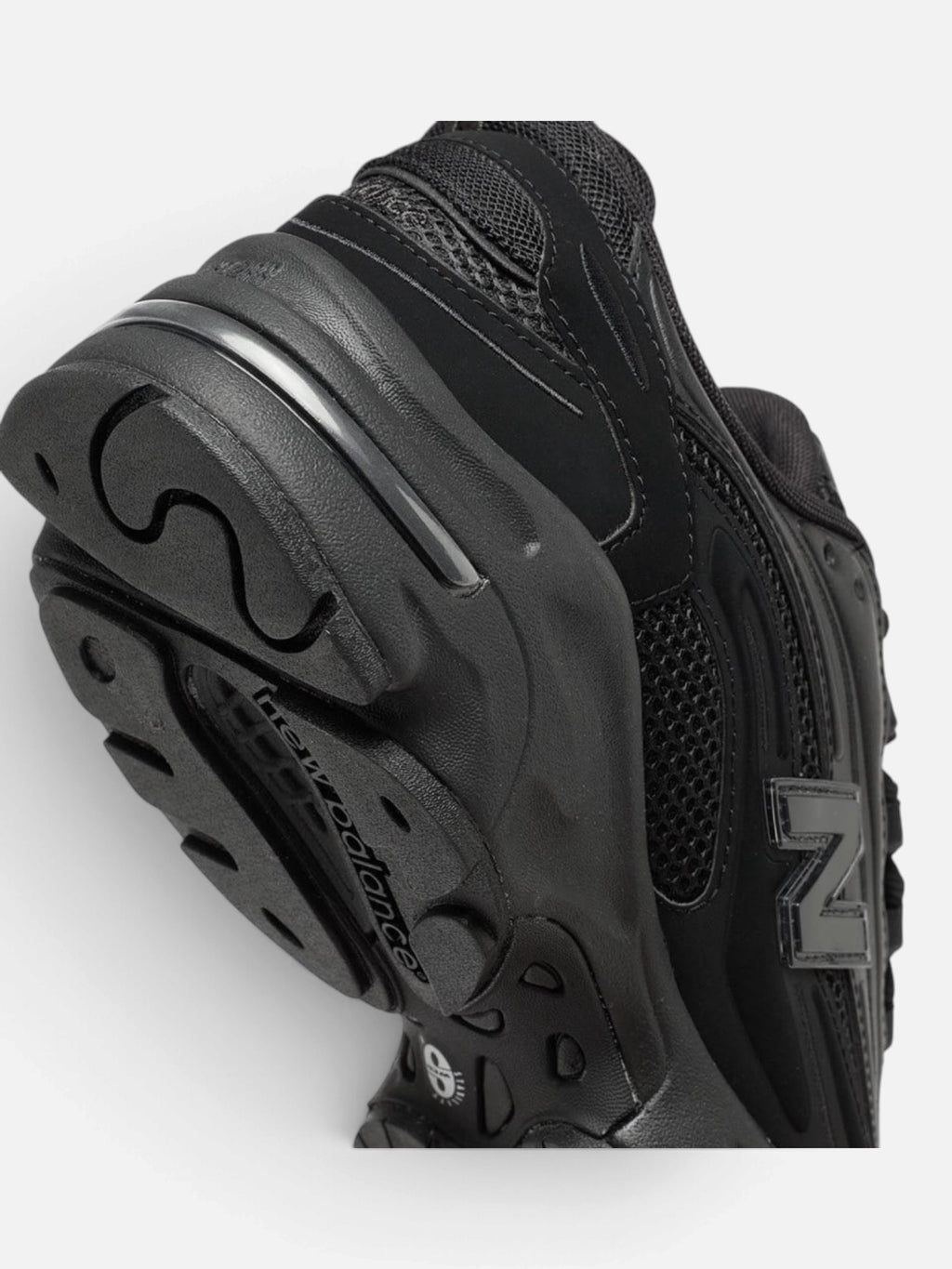 Чоловічі кросівки New Balance 1000 Black M1000B