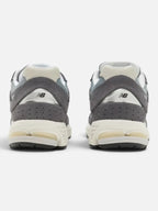 Чоловічі кросівки New Balance 2002R Grey M2002RFB