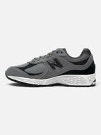 Чоловічі кросівки New Balance 2002R Grey M2002RVG