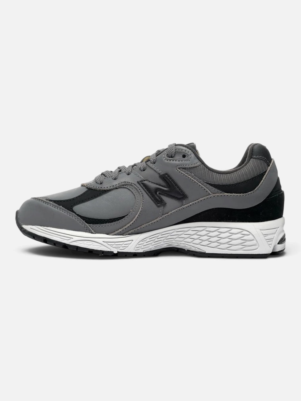 Чоловічі кросівки New Balance 2002R Grey M2002RVG