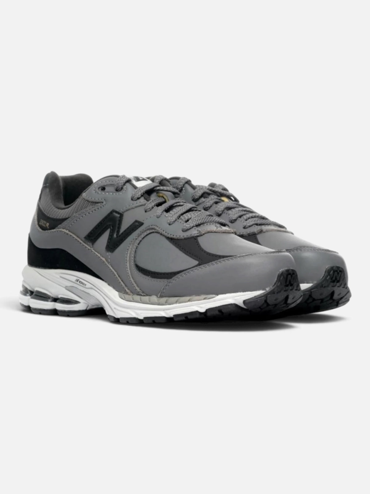 Чоловічі кросівки New Balance 2002R Grey M2002RVG
