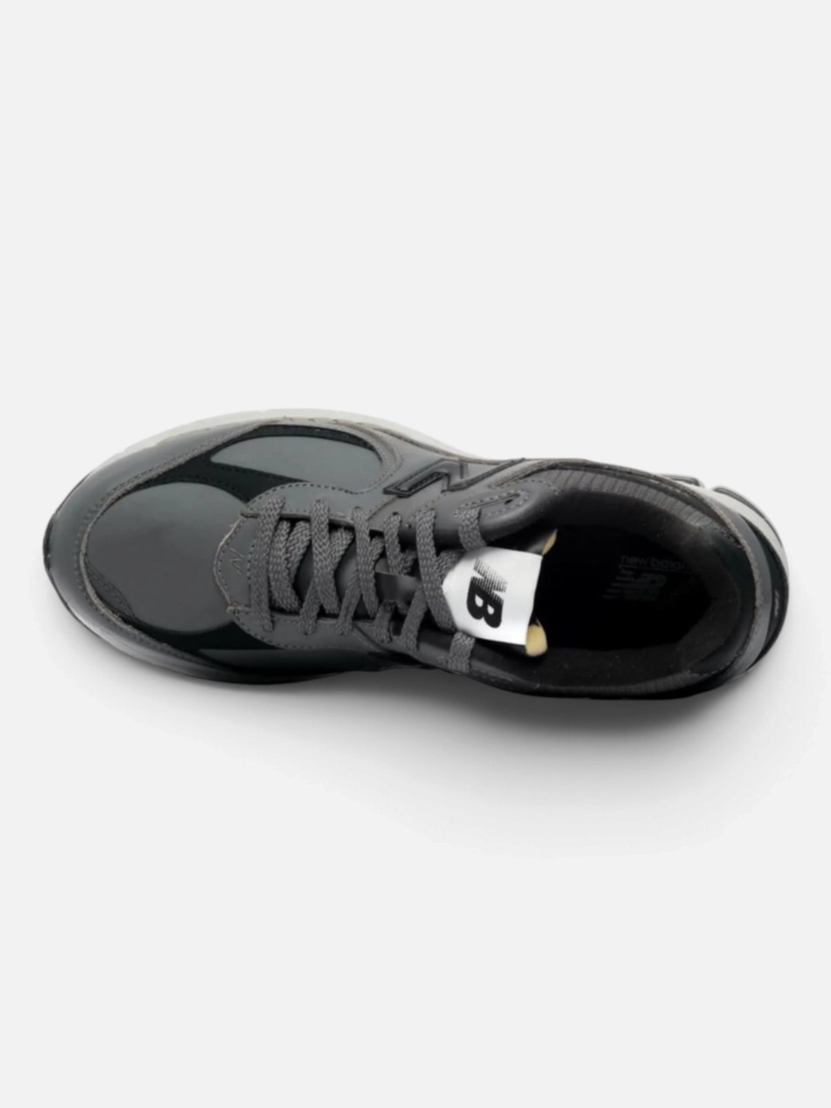 Чоловічі кросівки New Balance 2002R Grey M2002RVG